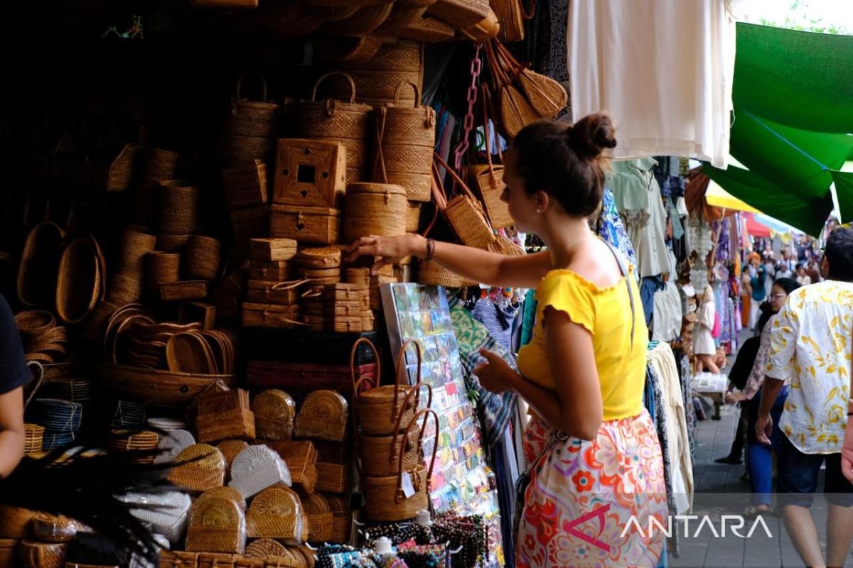 Kebakaran yang melanda Pasar Seni Ubud berdampak pada sektor parekraf