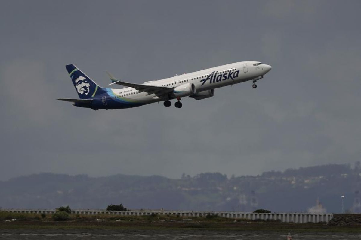 Merger Alaska-Hawaiian Airlines lolos rintangan regulasi antimonopoli