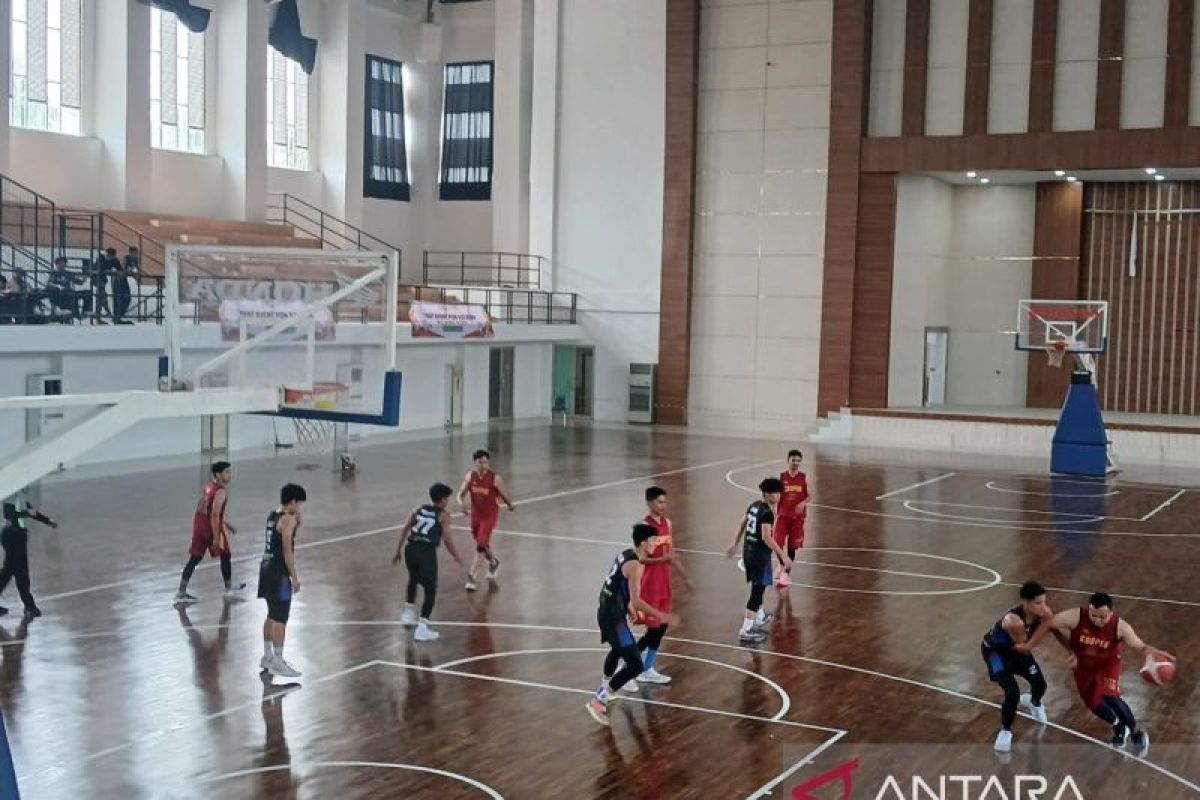 Arena basket PON butuh perbaikan, ada sejumlah titik kebocoran atap