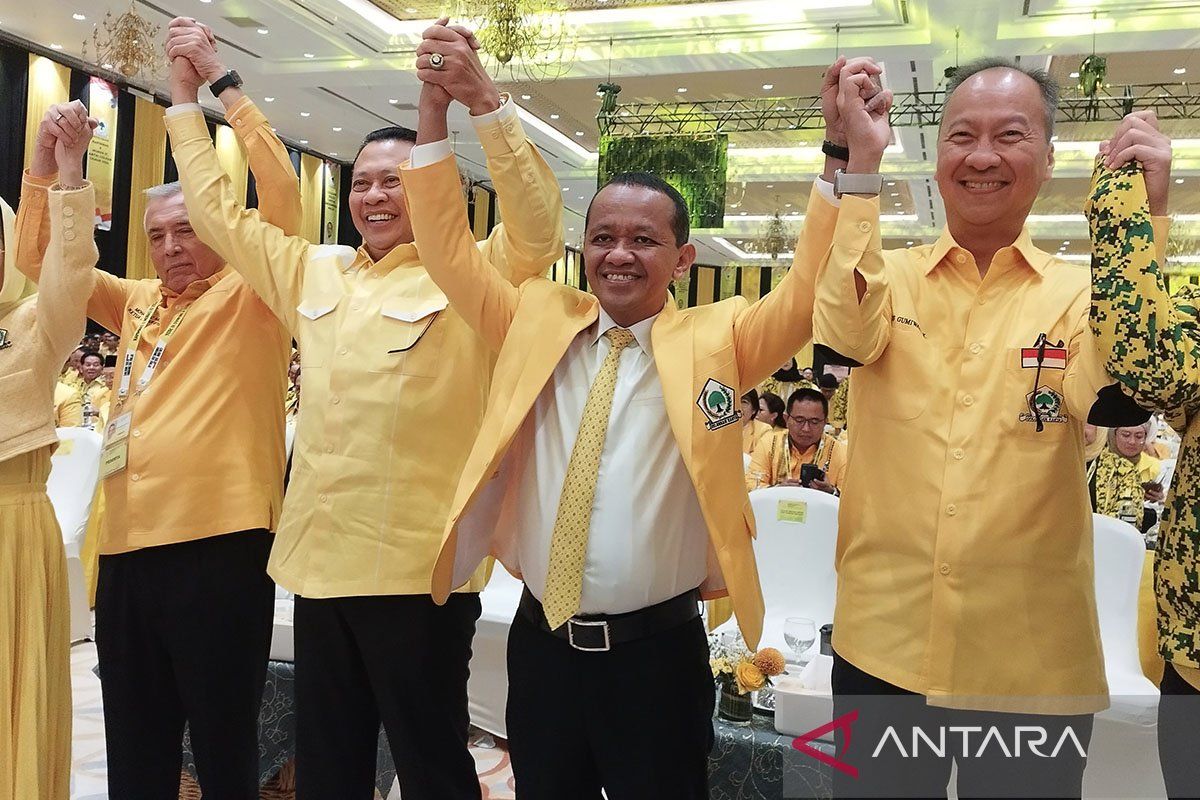 Politik kemarin, Bahlil jadi Ketum Golkar hingga RUU Pilkada dibahas