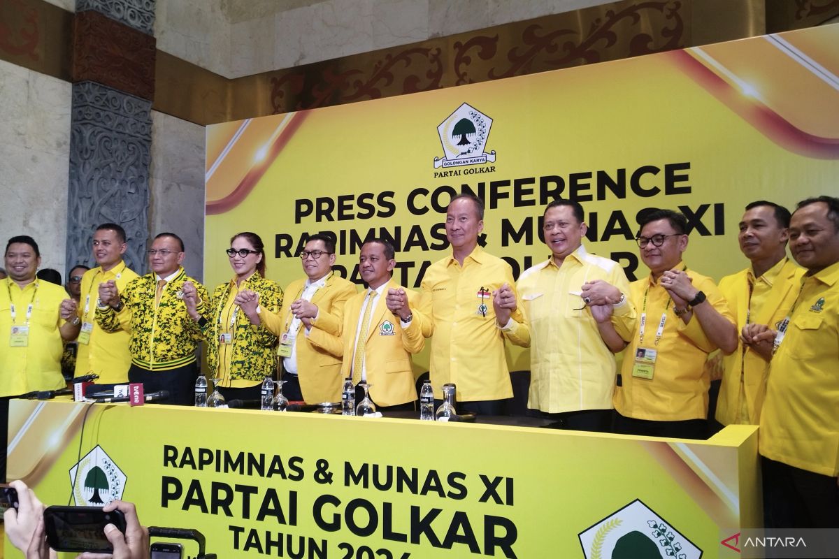 Bahlil bantah Jokowi sudah jabat Ketua Dewan Pembina Golkar