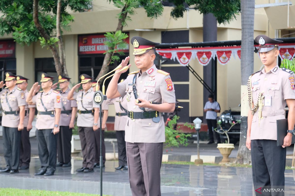 Polda Gorontalo menggelar upacara peringatan Hari Juang Polri