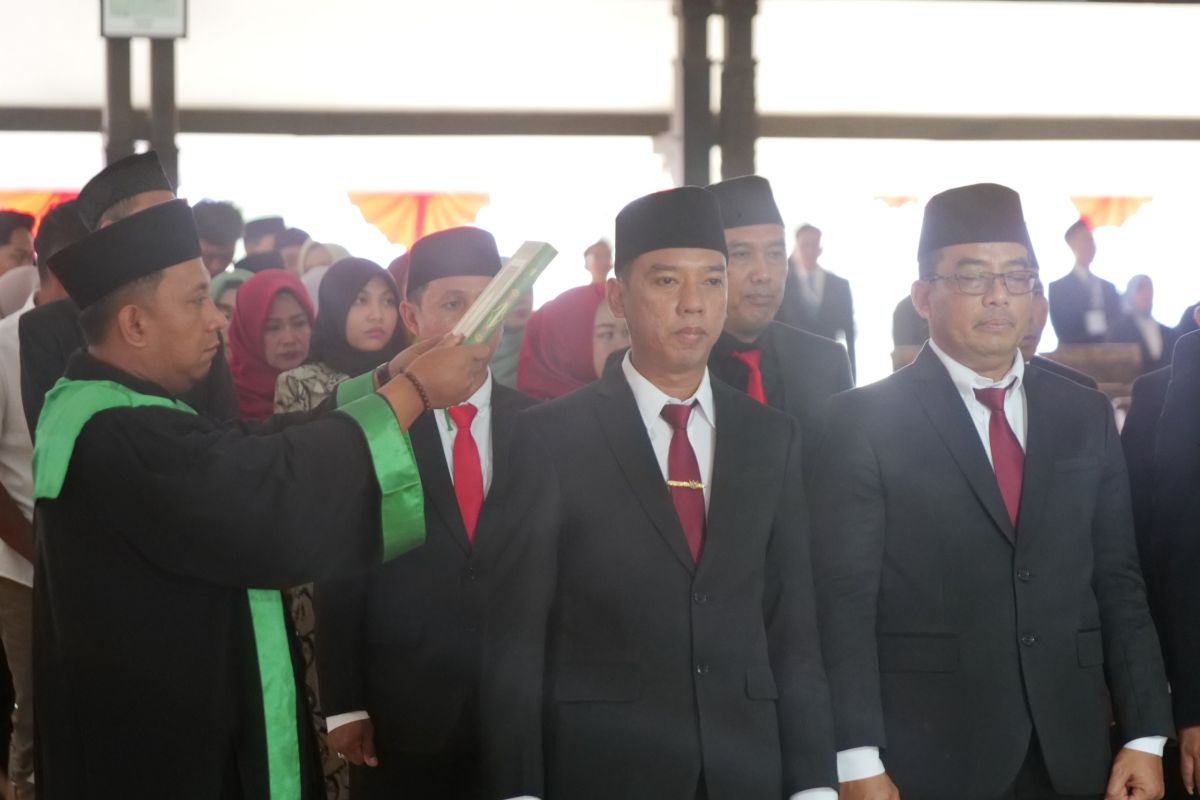 Pj Bupati Lumajang berharap DPRD baru dilantik bekerja maksimal