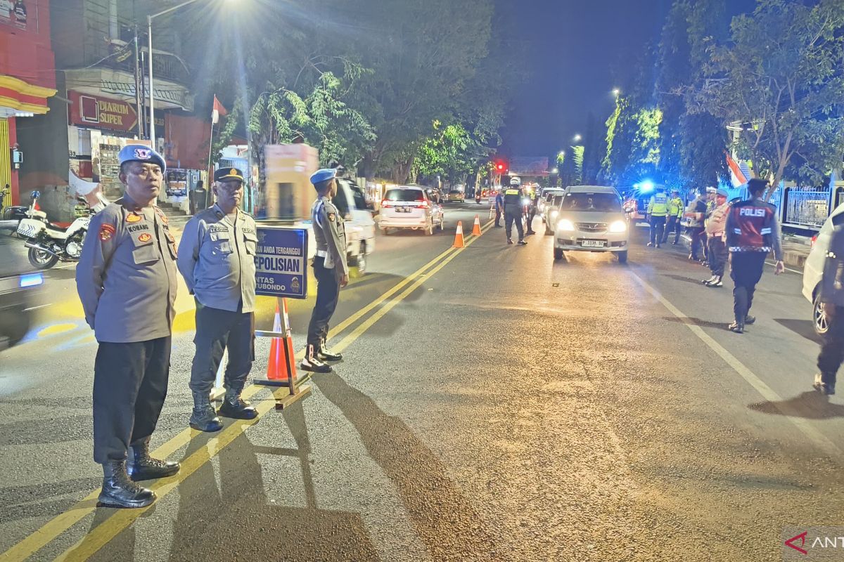 Polres Situbondo tingkatkan patroli jelang pendaftaran cabup-cawabup