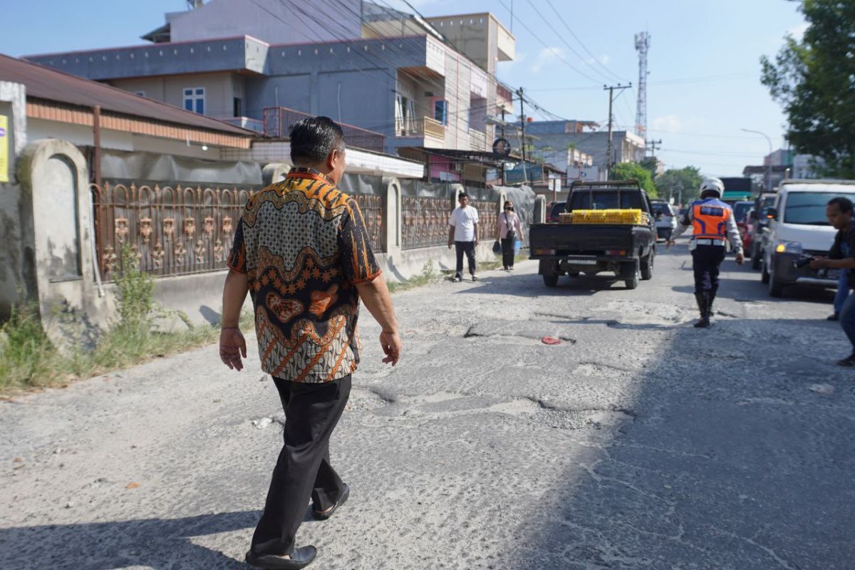 DPRD Pekanbaru paripurna penyampaian hasil reses, jalan rusak jadi keluhan utama