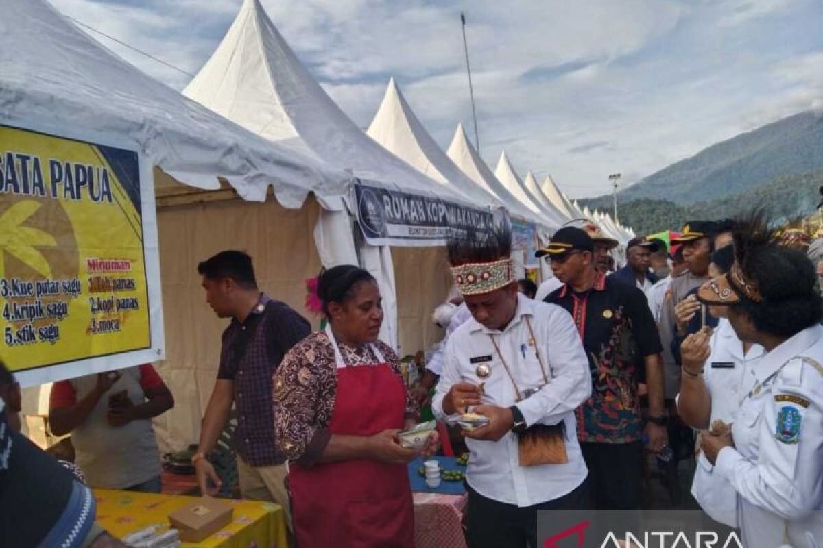 Pemkab Jayapura harap Festival Budaya Bahari Tanah Merah dorong ekonomi warga