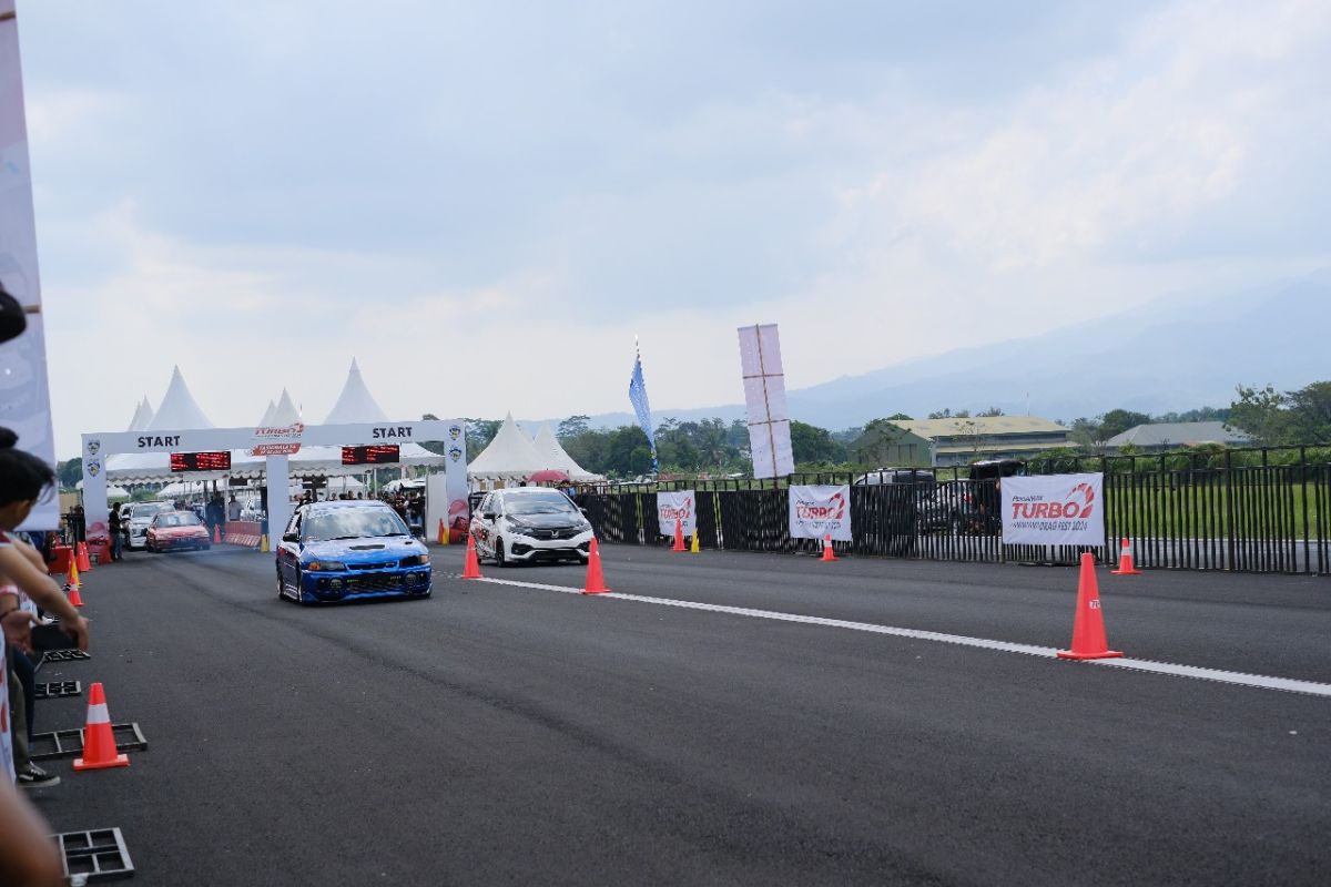 Peserta Pertamax Turbo Drag Fest 2024 Tasikmalaya membludak