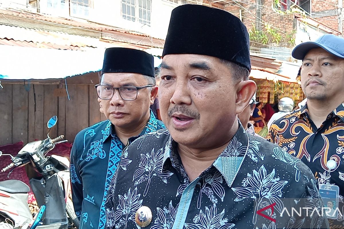 Bupati Tanjabbar Anwar Sadat: Jalan Parit Lapis di perlebar jadi 5 meter