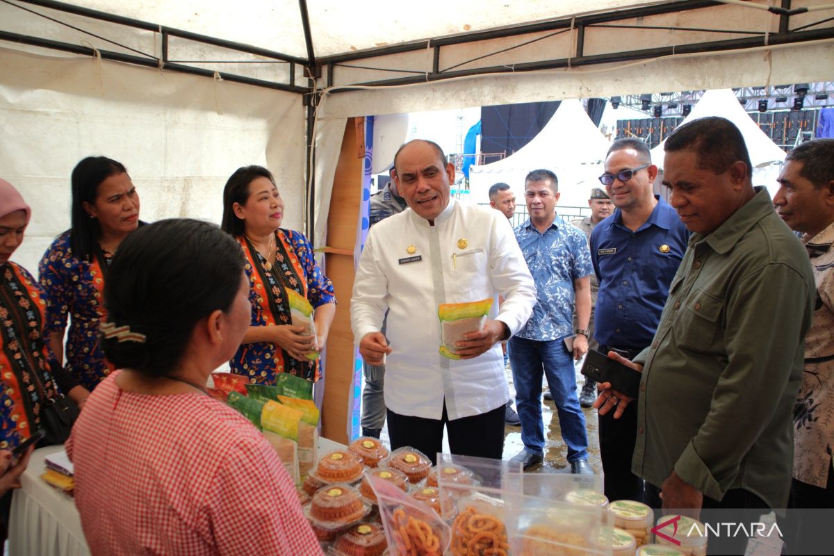 Pemprov Maluku menggelar kegiatan pameran UMKM jelang puncak GNBBI dan BBWI