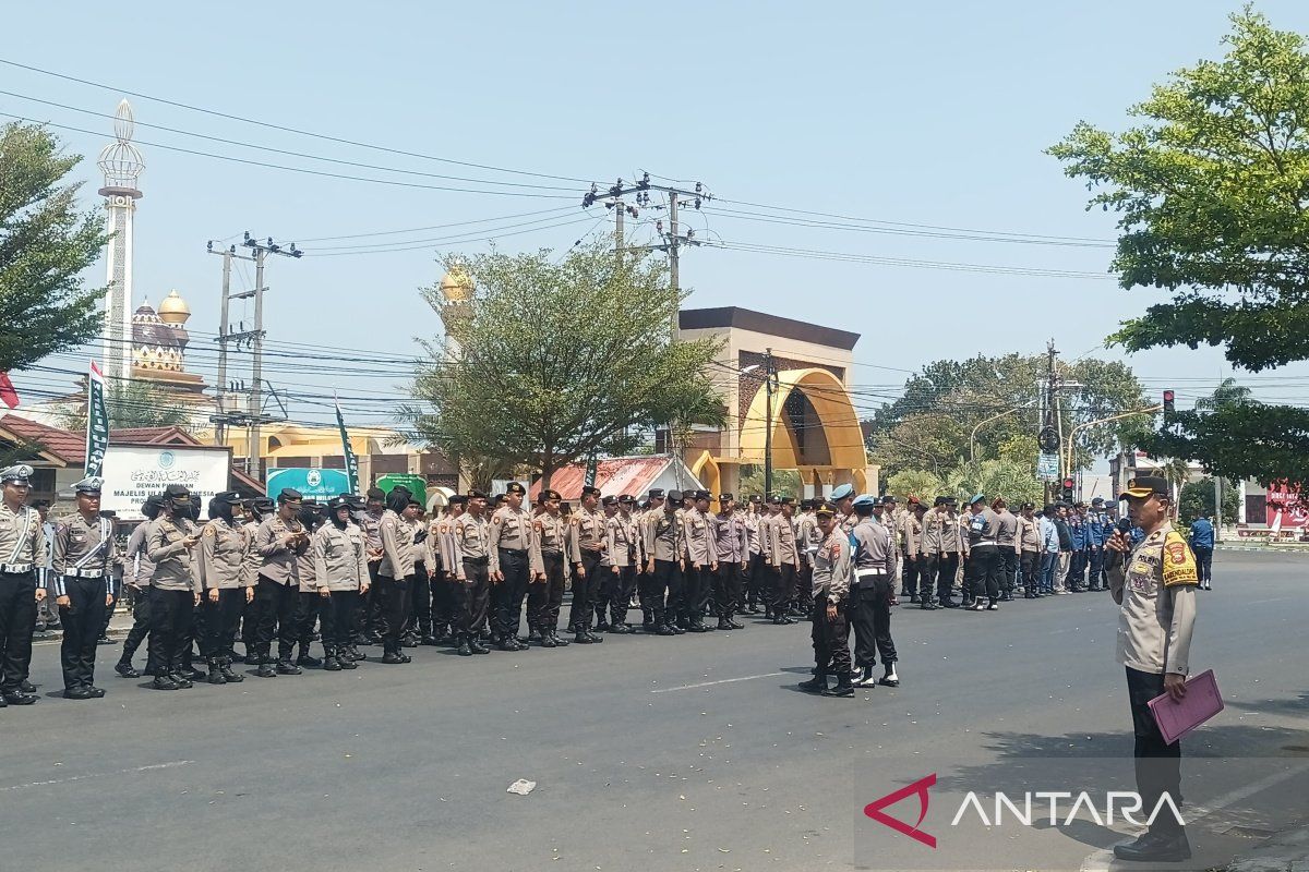 Kapolresta Bengkulu turunkan 100 personel amankan aksi mahasiswa di DPRD Provinsi