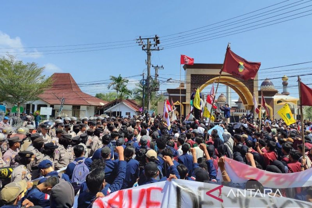 Mahasiswa di Bengkulu kembali berunjuk rasa terkait Putusan MK