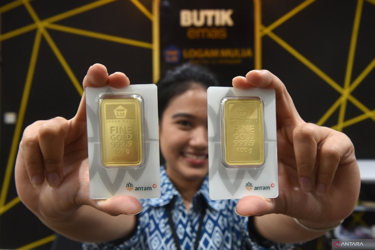 Harga emas Antam merosot jadi Rp1,398 juta per gram