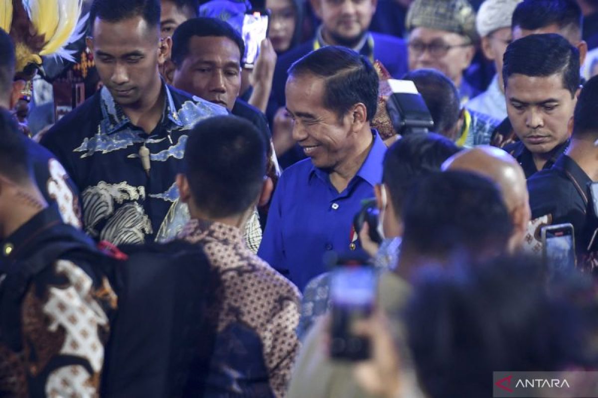 Jokowi sebut penyampaian aspirasi publik soal Pilkada sangat baik