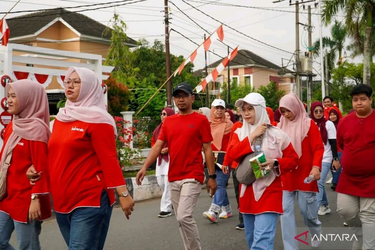 Ibnu Sinalepas Gelar Semarak Jalan SantaiJalin Keakraban Antar SKPD,