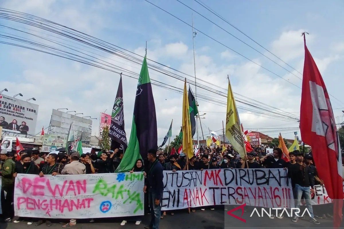 DPRD Kota Madiun sampaikan tuntutan aksi mahasiswa ke DPR RI