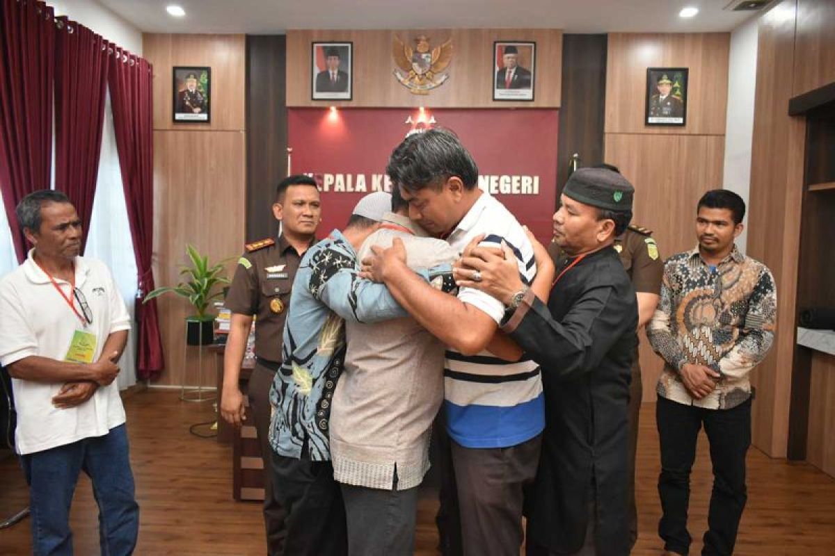 Kejari Bireuen hentikan perkara penganiayaan di TPS Pemilu berdasarkan RJ