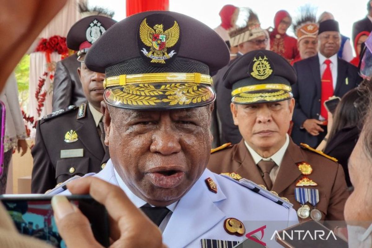 Gubernur ingatkan pemkab di Papua Barat realisasikan dana Pilkada 2024