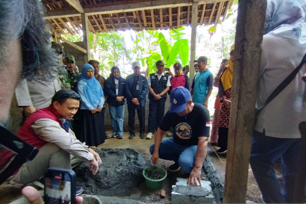 BKKBN RI laksanakan bedah rumah warga kurang mampu di Kulon Progo