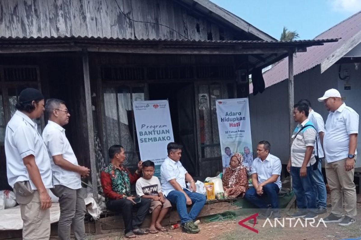 Adaro #HidupkanHati sebar sembako bagi warga prasejahtera di muara Laut Jawa