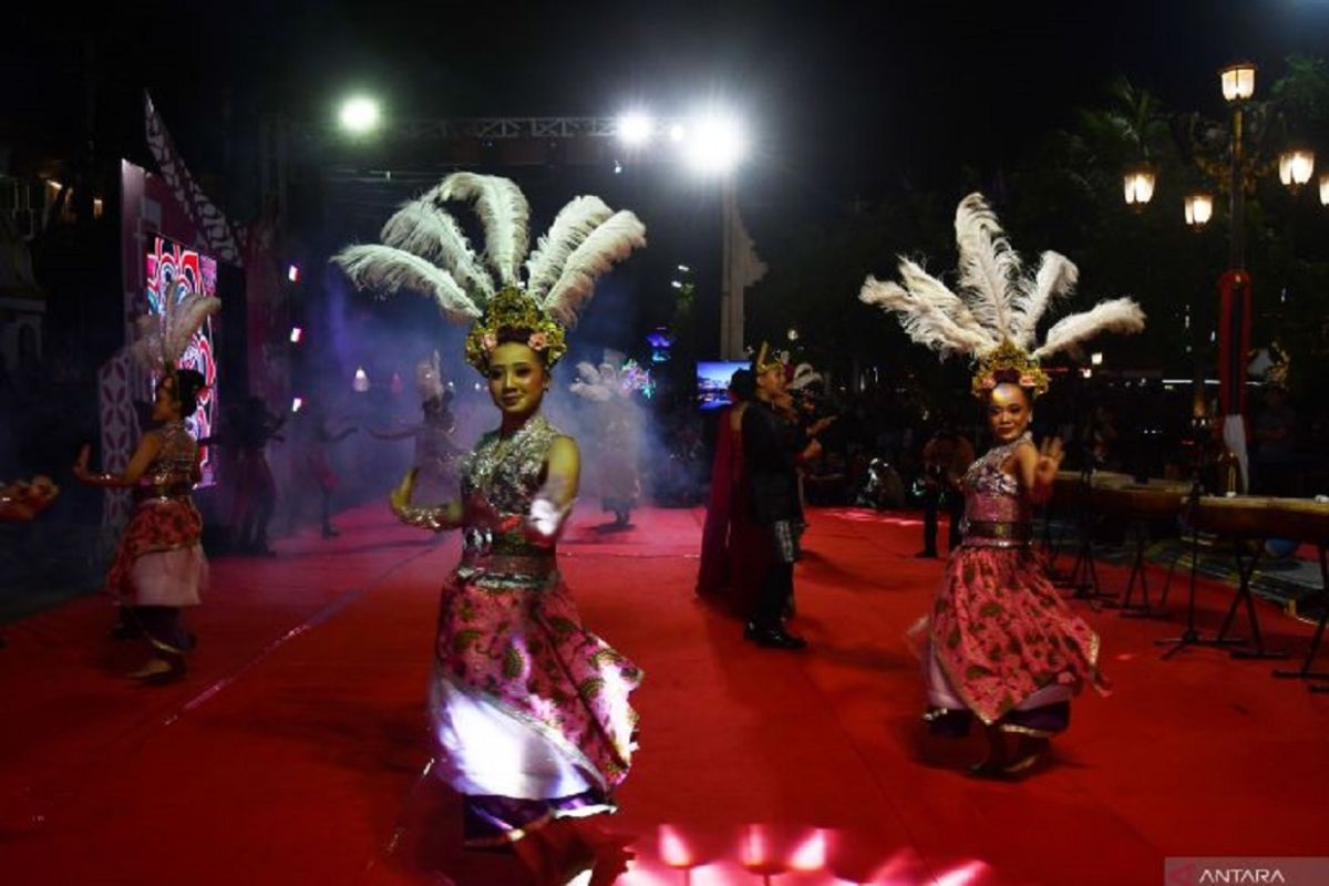 Disbudparpora: Madiun Night Carnival gerakkan ekonomi daerah