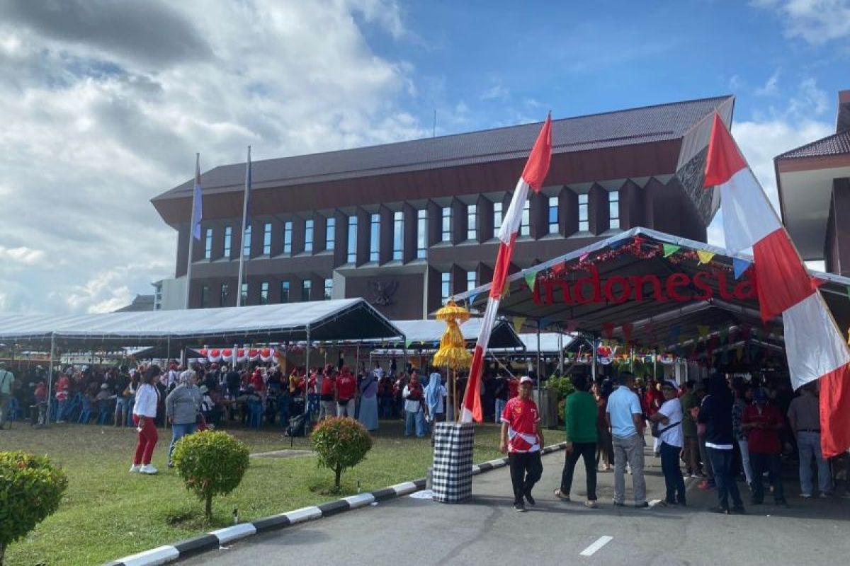 Gelar pasar rakyat, KBRI Bandar promosikan budaya Indonesia