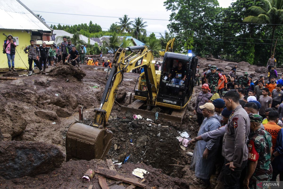 BNPB salurkan Rp 1,1 miliar untuk tangani banjir bandang di Ternate