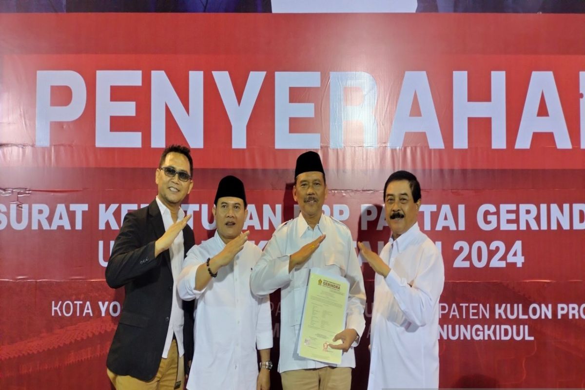 DPD Gerindra serahkan rekomendasi Marija-Yusron di Pilkada Kulon Progo