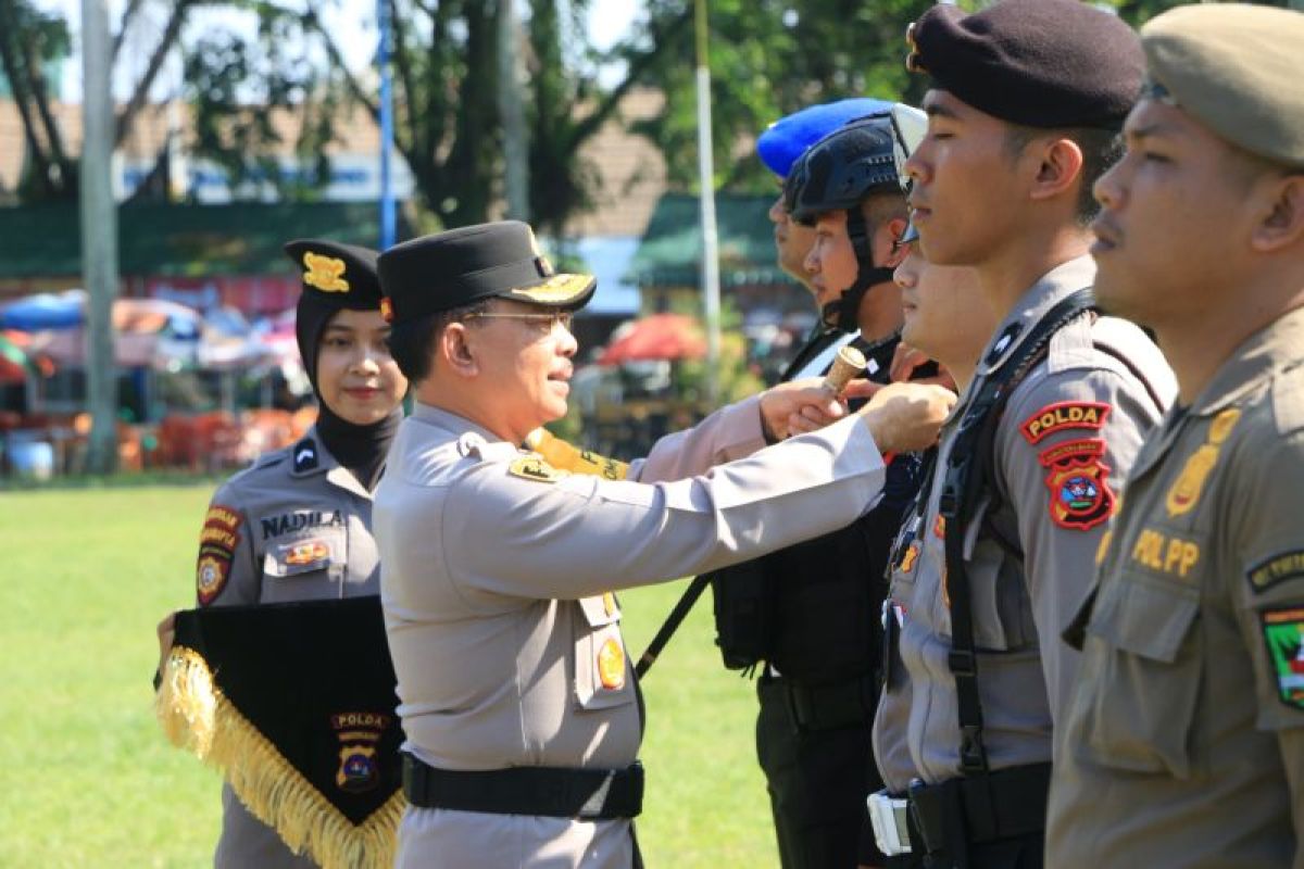 Polda Sumbar turunkan 6.000 lebih personel kawal pilkada serentak