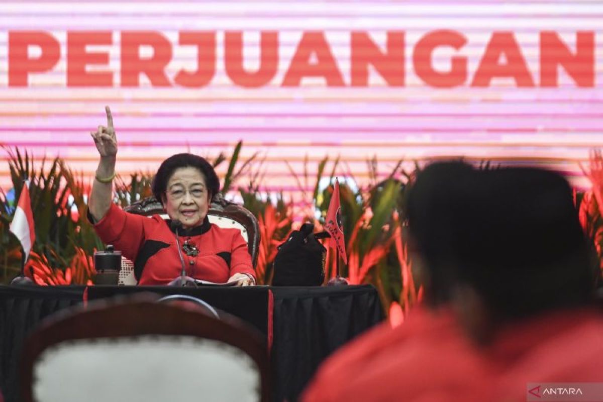 Megawati minta kader hadiri pelantikan Prabowo-Gibran