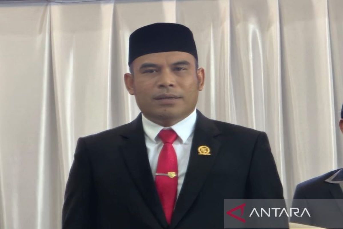 Ketua DPRD Kotabaru 2019-2024 Syairi Muklis undur diri