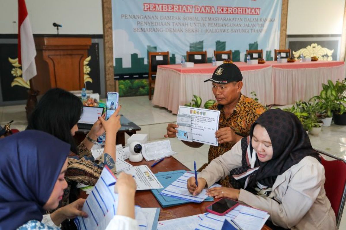 Dana kerohiman Rp49 miliar Proyek Jalan Tol Semarang-Demak tahap II dibayarkan