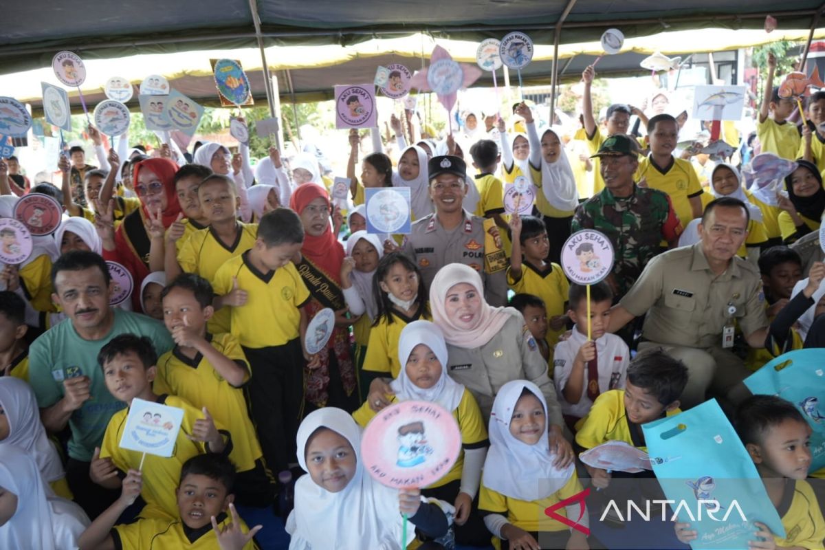 600 siswa SD di Jaktim diedukasi agar gemar makan ikan