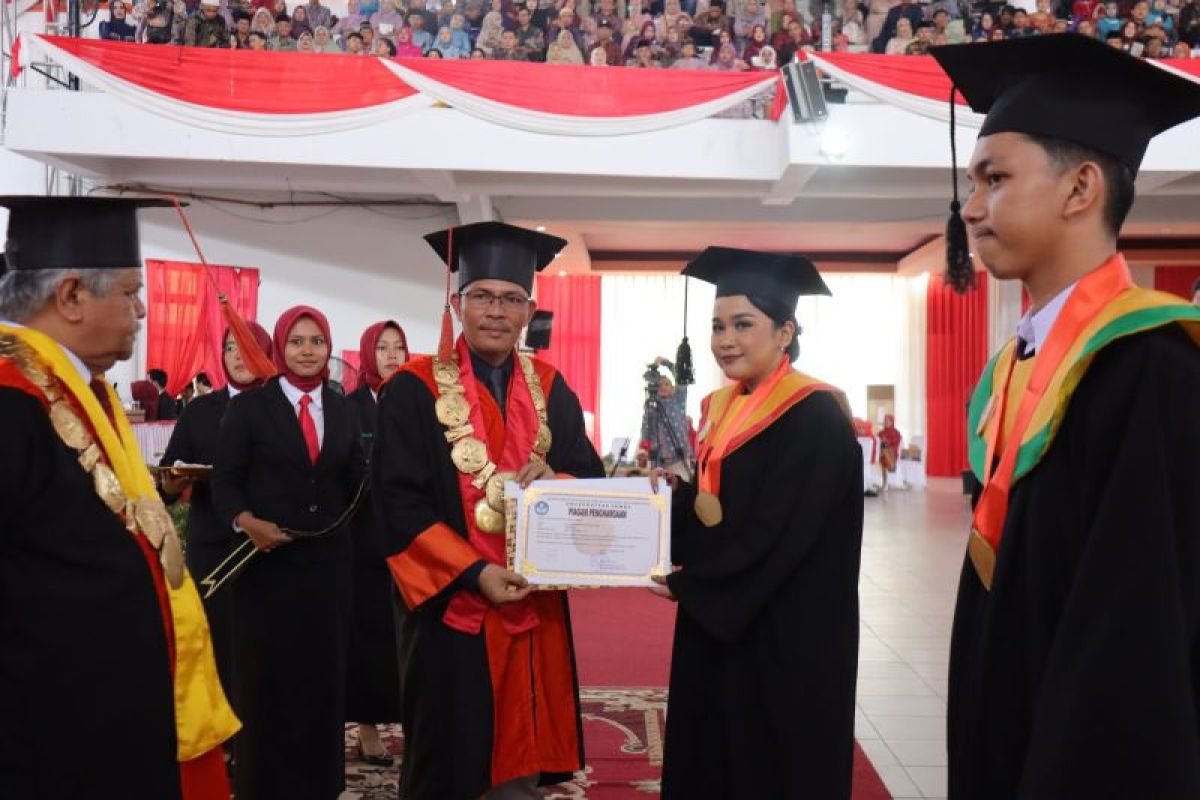 Unja luluskan 1.010 mahasiswa pada wisuda ke-111 dari berbagai program pendidikan