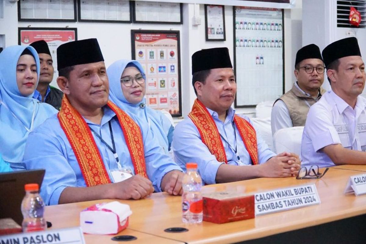 Dua pasangan calon kepala daerah daftar ke KPU Sambas