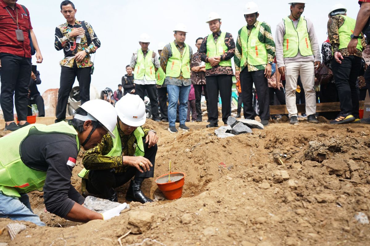 Pemkab Banjarnegara bangun rumah displai produk  pertanian di Sumberejo