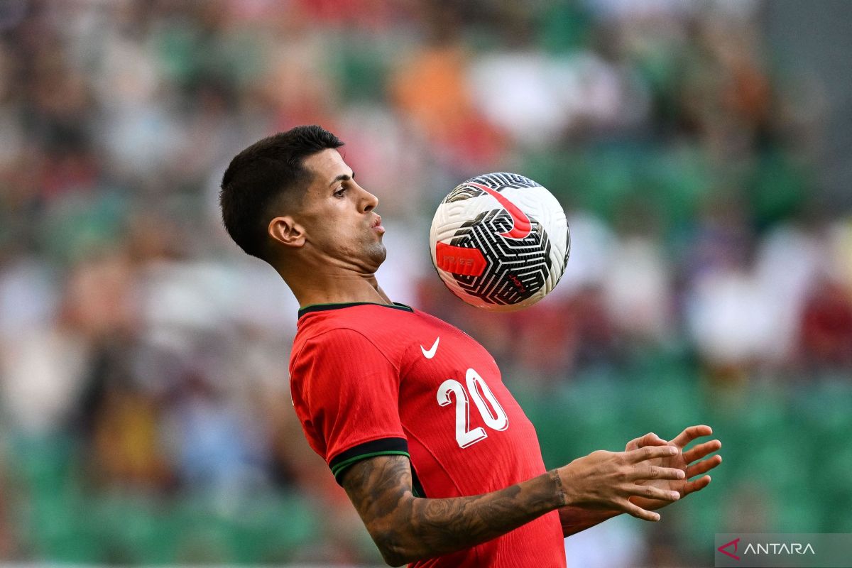 Joao Cancelo merapat ke Al Hilal