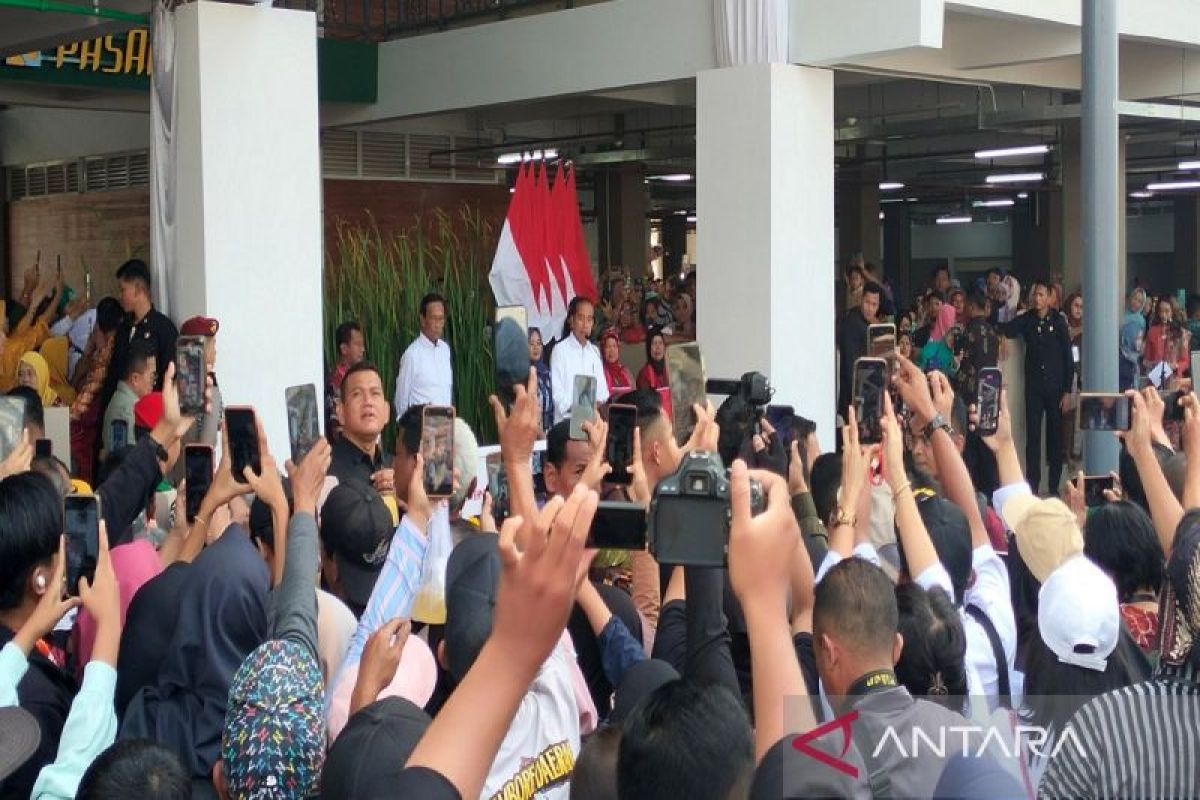 Presiden Jokowi resmikan Pasar Godean di Sleman senilai Rp89 miliar