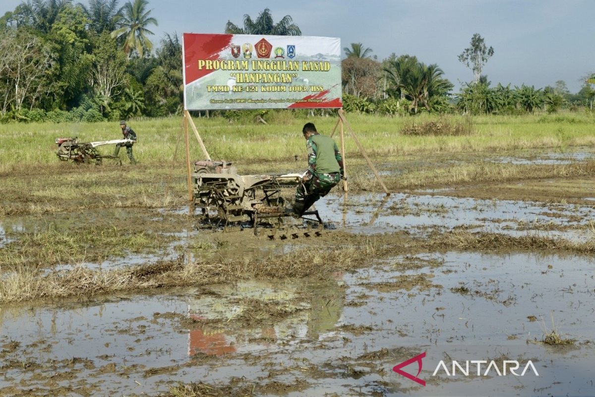 Melebarkan akses ekonomi dan pendidikan melalui TMMD di Desa Gumbil