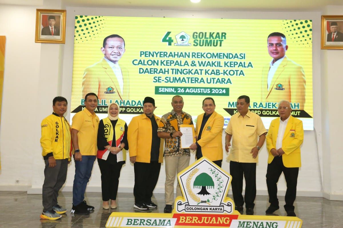 Golkar Sumut serahkan surat B1-KWK kepada 17 calon kepala daerah