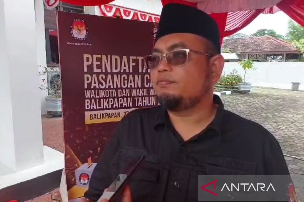 Tiga bakal paslon pilkada daftar  ke KPU Balikpapan pada hari terakhir