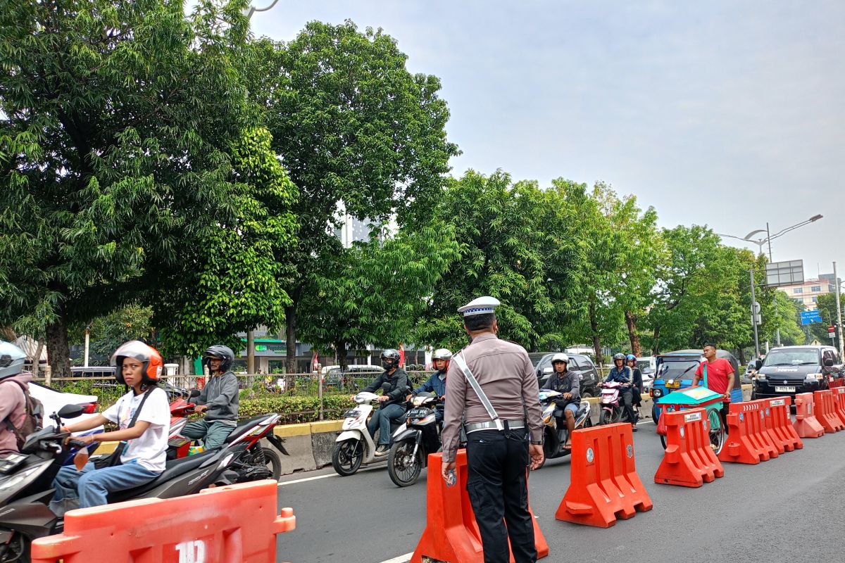 Lajur arteri depan KPU DKI tutup jelang pendaftaran bacagub-bacawagub