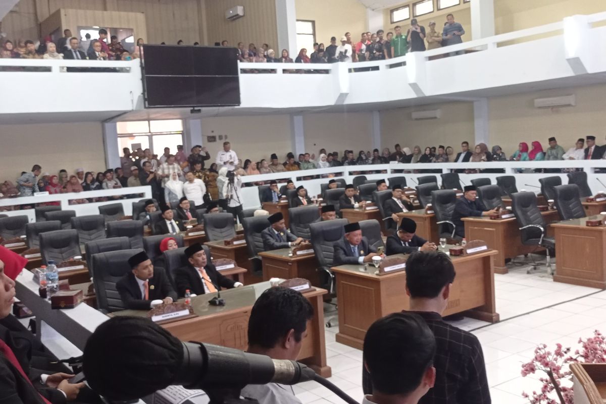 50 anggota DPRD Lebak periode 2024-2029 resmi dilantik