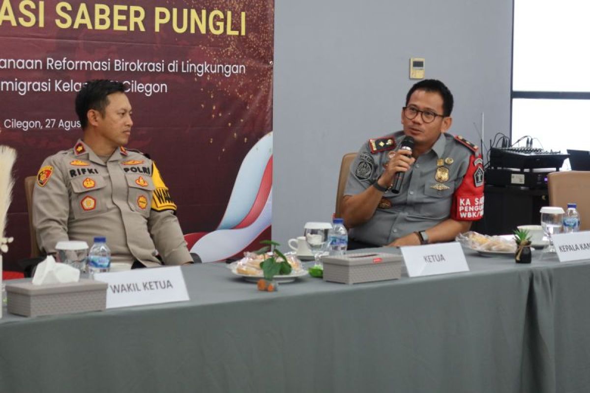 Perangi pungli, Satgas Saber Pungli kunjungi Kantor Imigrasi Cilegon