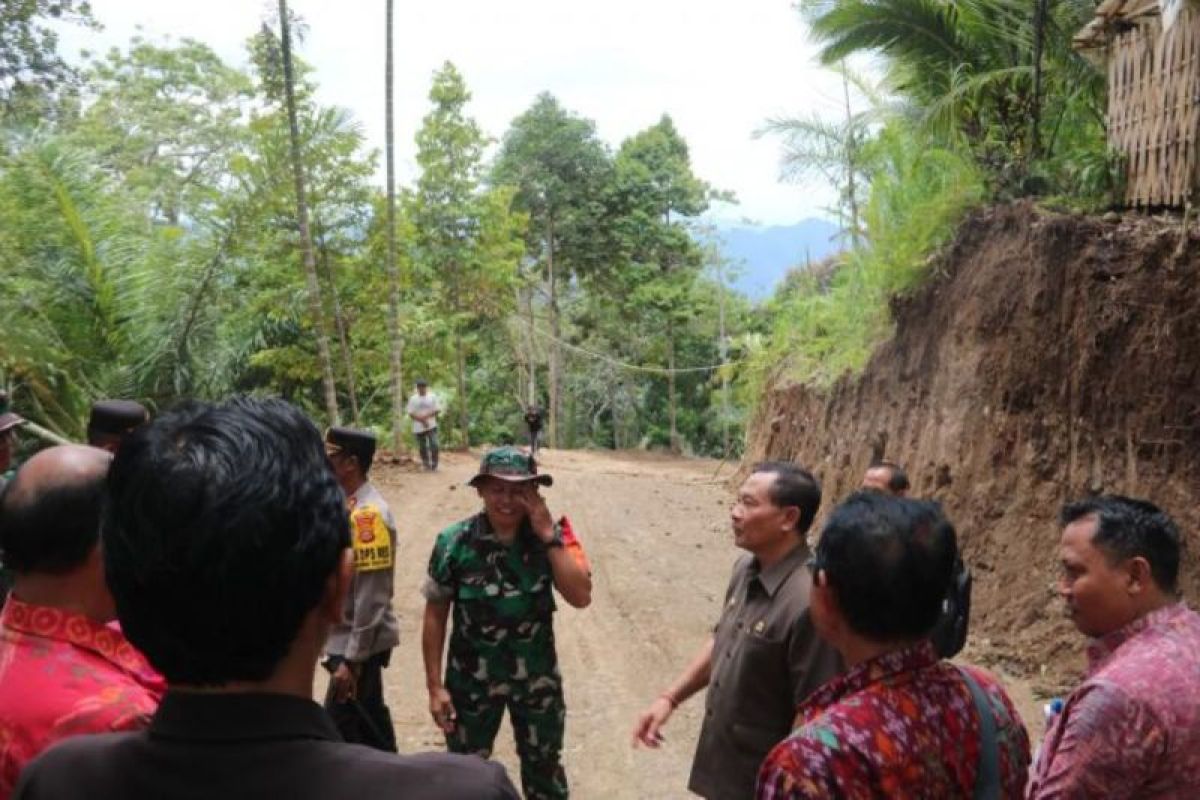 TMMD Kembali Digelar di Karangasem, Bupati Gede Dana Beri Apresiasi Bantu Masyarakat