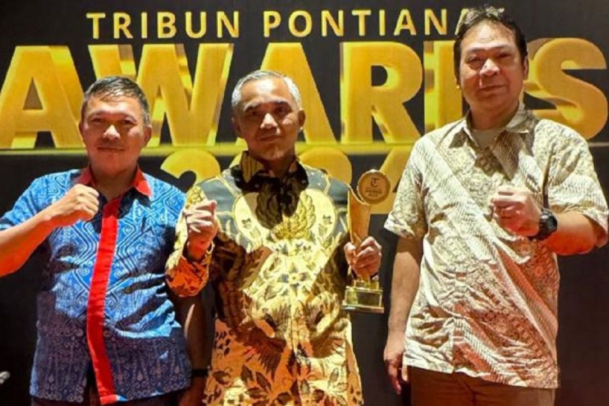 PTPN IV Regional V PalmCo  terima Anugerah Tribun Award 2024