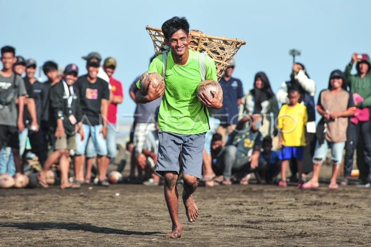 Perlombaan budaya lokal sambut mandi Safar di Jambi