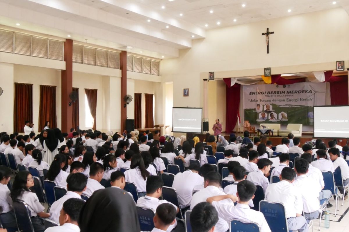 Kanopi Hijau Indonesia bangun sumber energi bersih di SMA Bengkulu