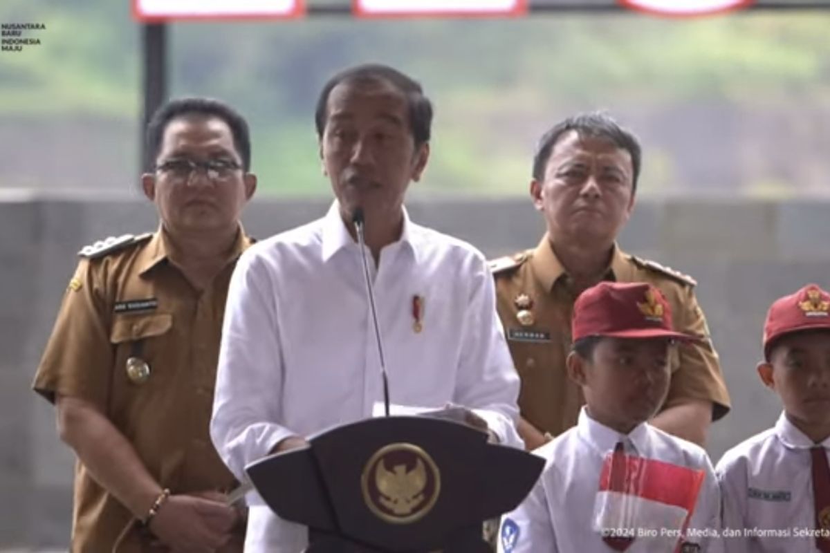 Jokowi hopeful of holding peace discussions with Pope Francis