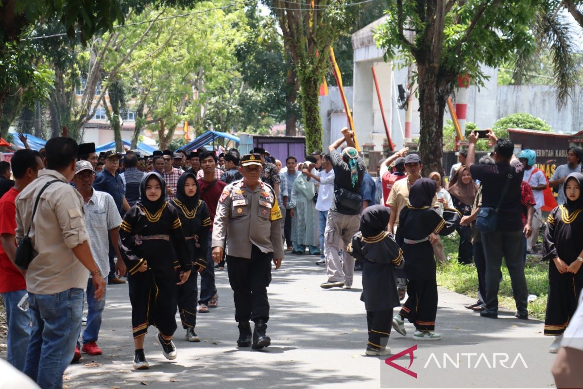 Polres: Pelaksanaan pendaftaran pasangan calon bupati di Pasaman Barat berjalan aman dan lancar