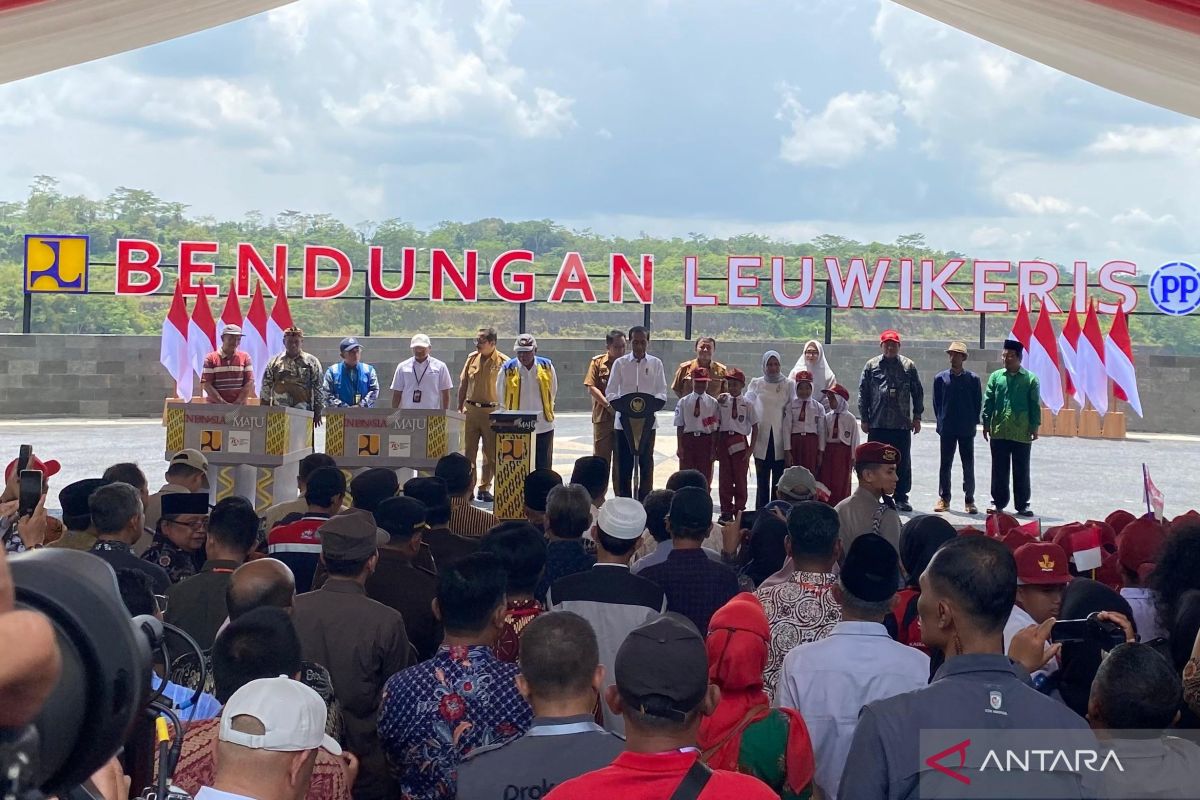 Presiden Jokowi resmikan Bendungan Leuwikeris di Tasikmalaya Jabar